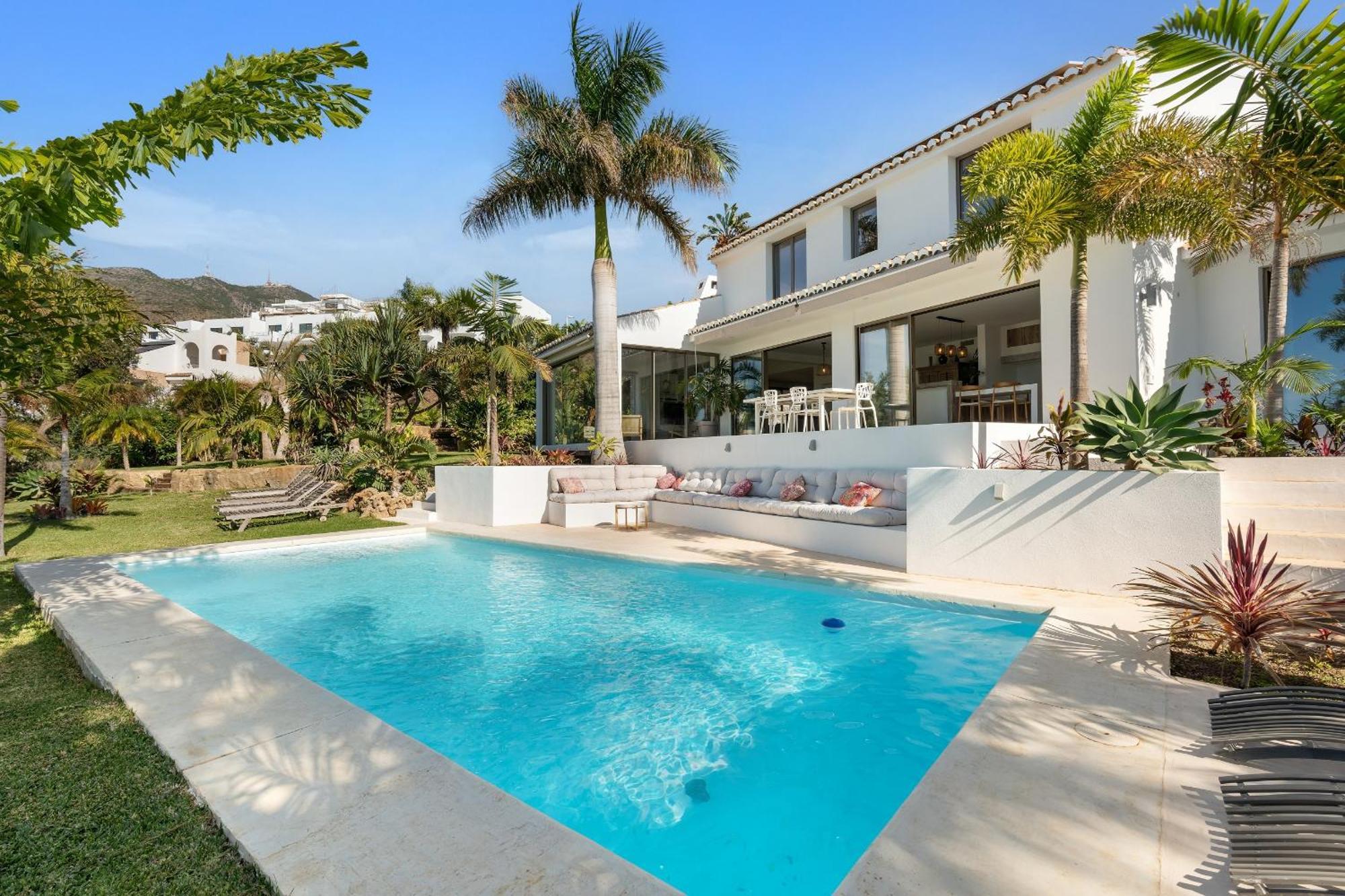 Bed & Breakfast In Villa Eden Palm Benalmádena Exteriör bild