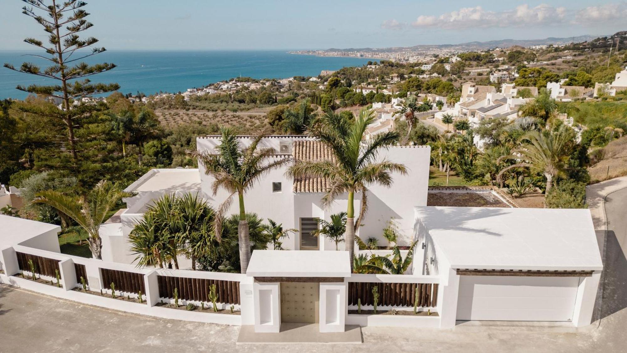 Bed & Breakfast In Villa Eden Palm Benalmádena Exteriör bild