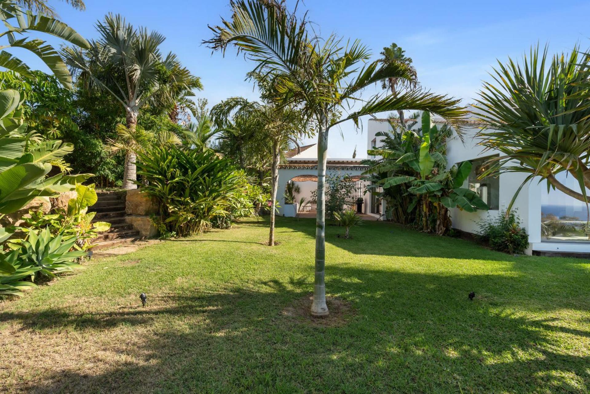 Bed & Breakfast In Villa Eden Palm Benalmádena Exteriör bild