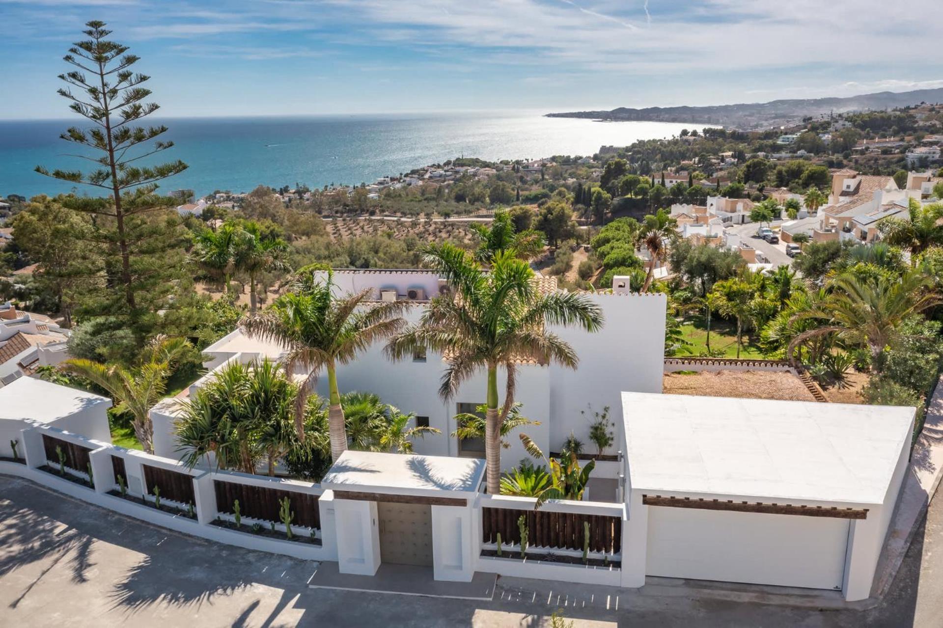 Bed & Breakfast In Villa Eden Palm Benalmádena Exteriör bild